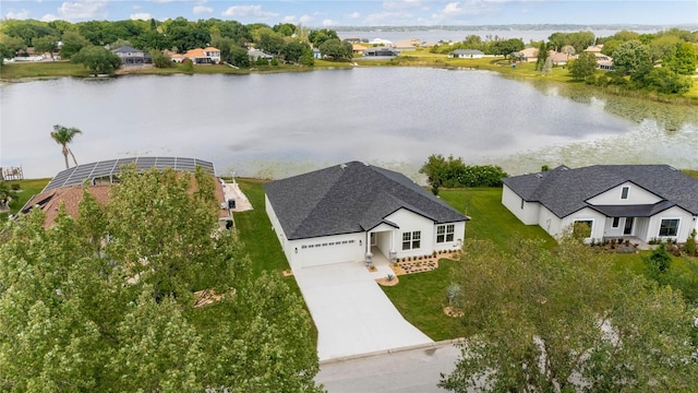 bird's eye view with a water view