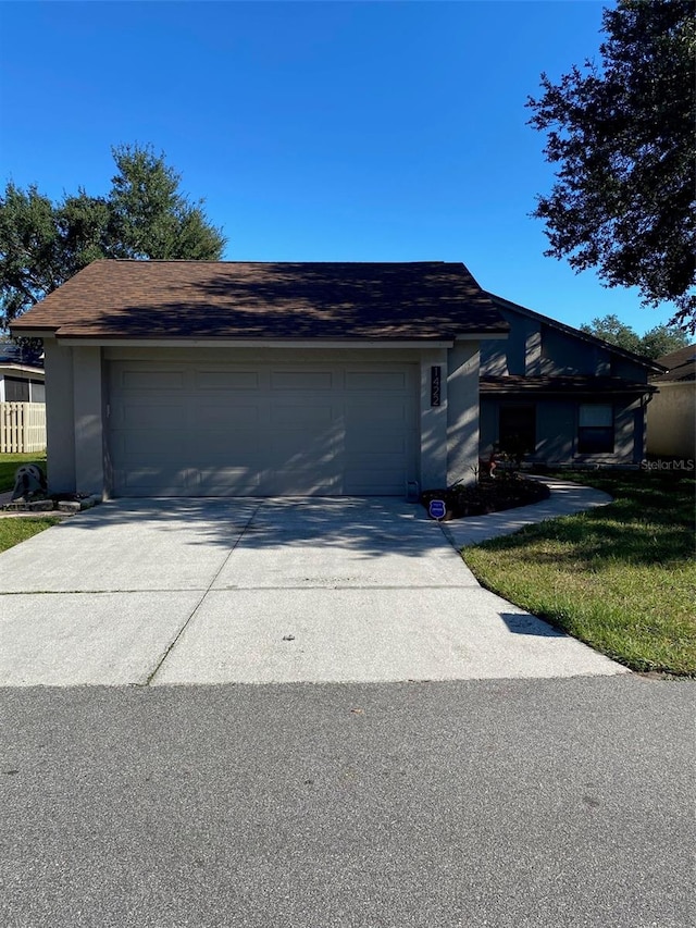 view of front facade featuring a garage