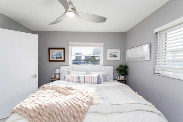 bedroom with ceiling fan