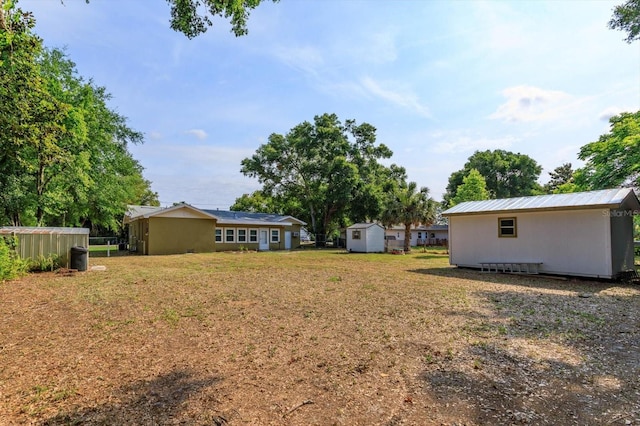 view of yard with a shed