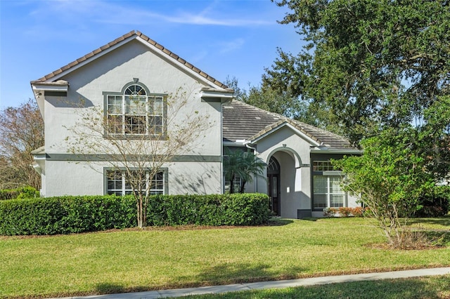 view of front of house with a front yard