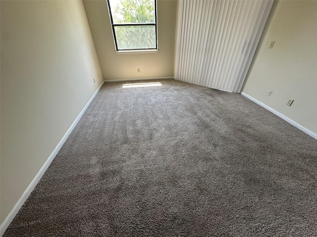 empty room with carpet