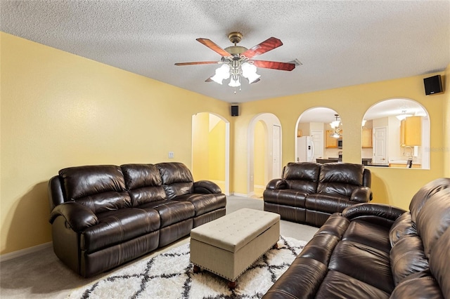 Listing photo 3 for 2997 Elbib Dr, Saint Cloud FL 34772