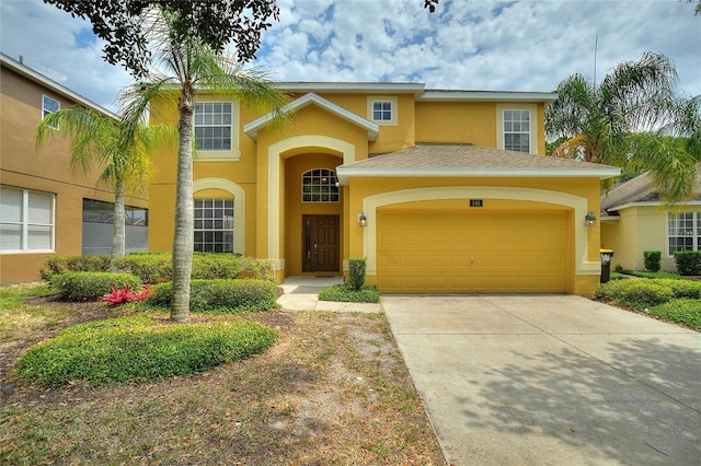 view of front facade featuring a garage