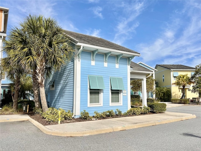 view of front of house