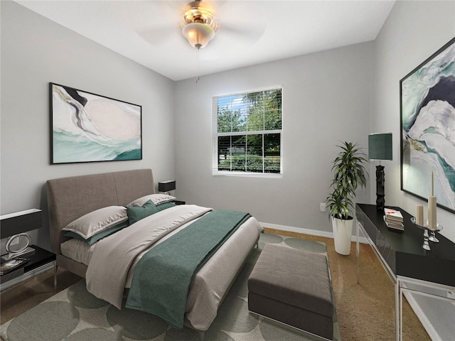 bedroom with ceiling fan