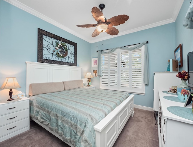 bedroom featuring ceiling fan, carpet floors, and crown molding