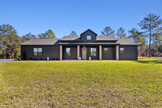 view of front of house with a front yard