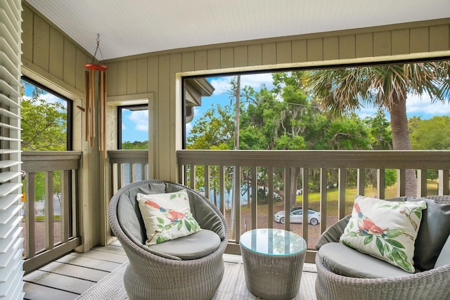 view of sunroom / solarium