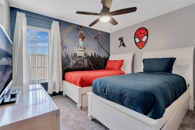 bedroom featuring ceiling fan