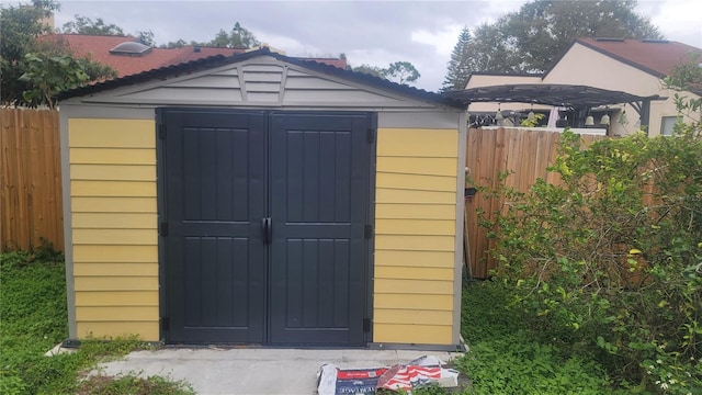 view of outbuilding