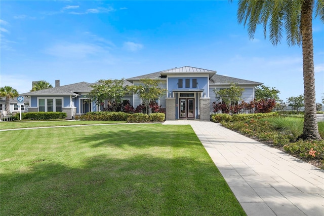 view of front facade with a front lawn