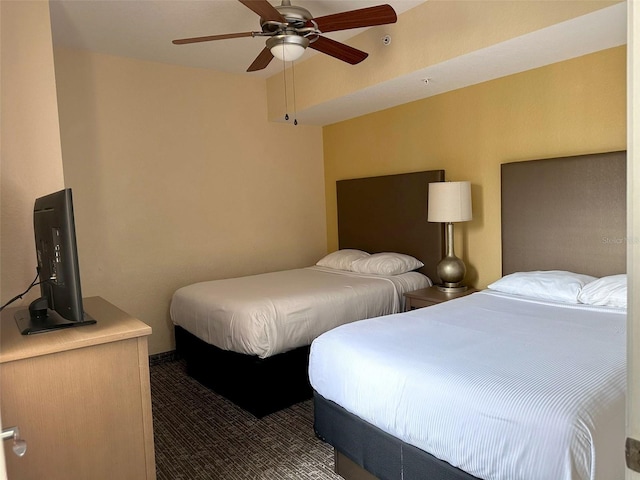 bedroom with carpet and ceiling fan