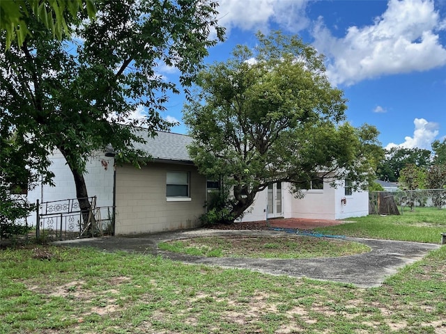 7313 Cabor Ct, Orlando, FL 32818 - exterior space featuring fence