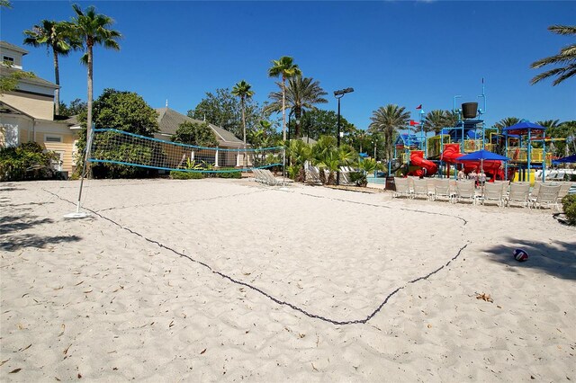 surrounding community with volleyball court