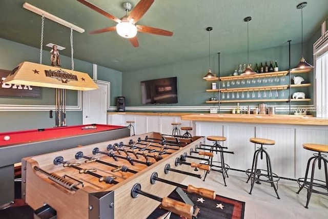 playroom with ceiling fan and pool table