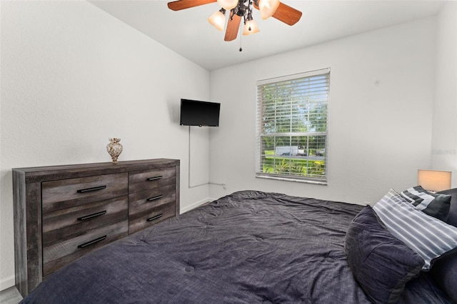 bedroom featuring ceiling fan