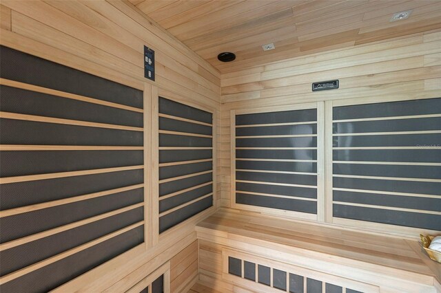 9832 Laurel Valley Dr, Windermere, FL 34786 - sauna featuring wood walls