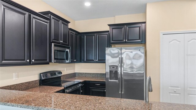 8940 Azalea Sands Ln Unit 8940, Davenport, FL 33896 - photo 4