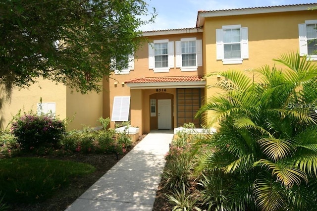 view of mediterranean / spanish home