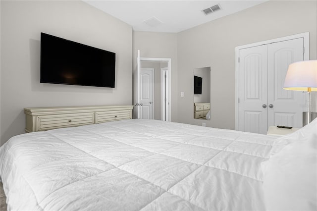 bedroom featuring a closet