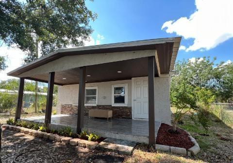 exterior space with a porch