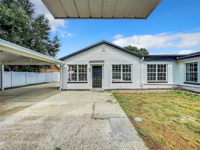 view of front of home with a front yard