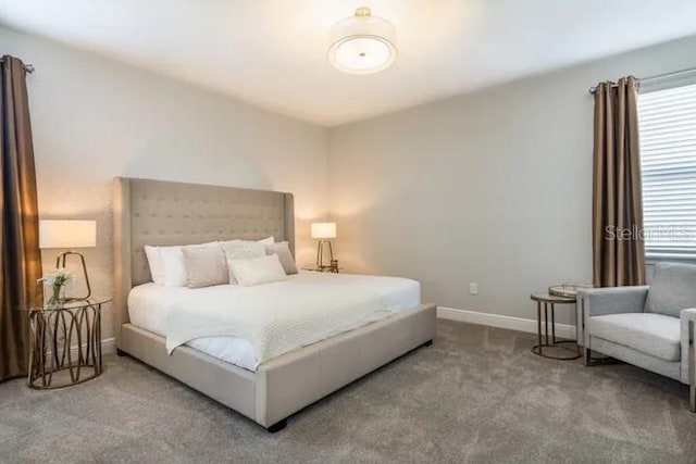 bedroom featuring carpet flooring