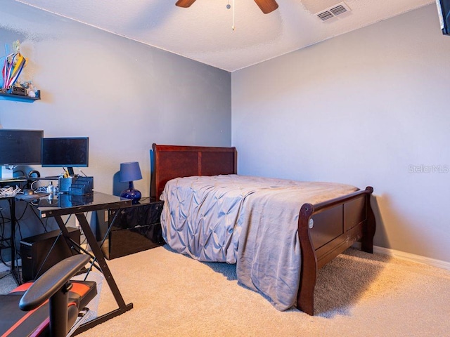 bedroom featuring carpet floors and ceiling fan