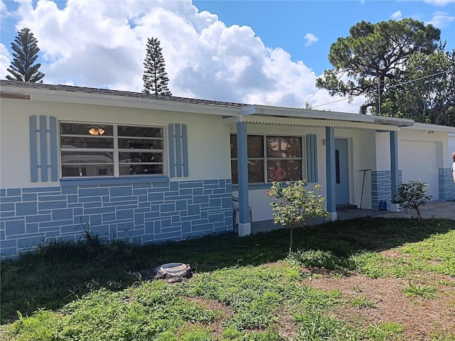 view of front of house with a garage