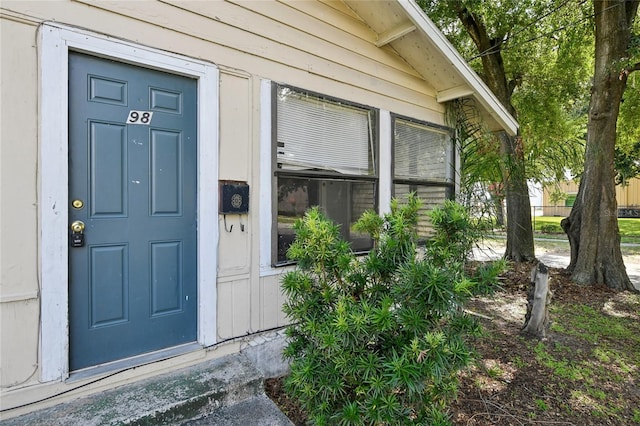 view of property entrance