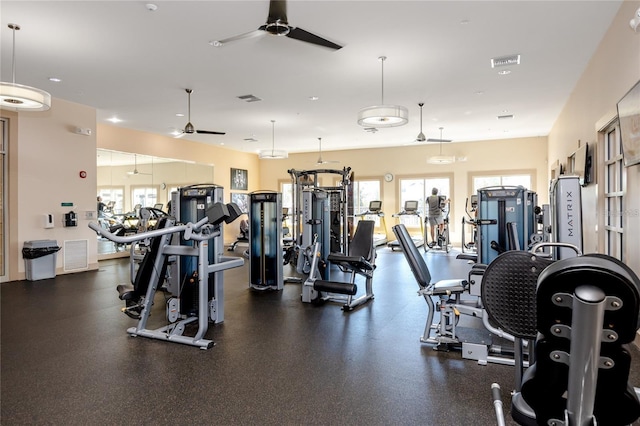 exercise room featuring ceiling fan