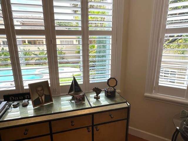 8734 Crestgate Cir, Orlando, FL 32819 - detailed view of baseboards