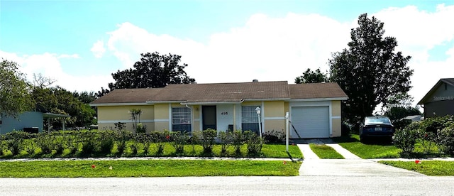 ranch-style home with a front yard