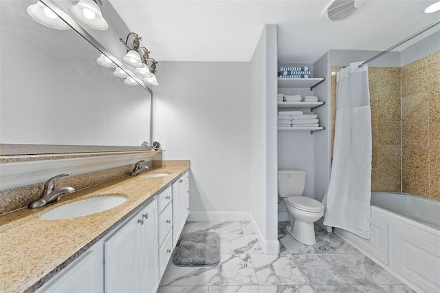 full bathroom featuring shower / bathtub combination with curtain, vanity, and toilet