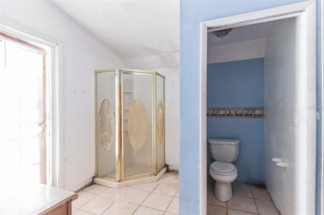 bathroom with vanity, a wealth of natural light, and walk in shower