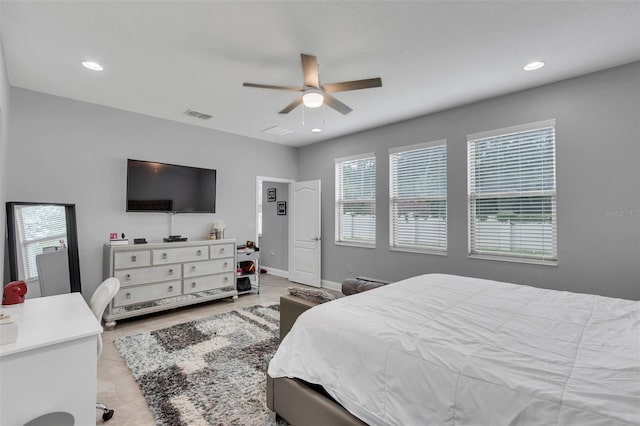 bedroom with ceiling fan