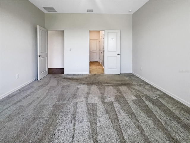 unfurnished bedroom featuring carpet floors