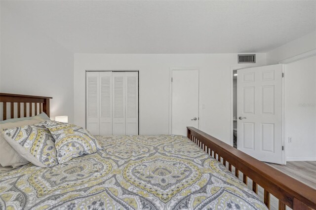 bedroom featuring a closet