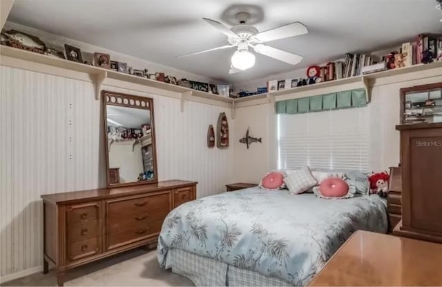 bedroom featuring ceiling fan