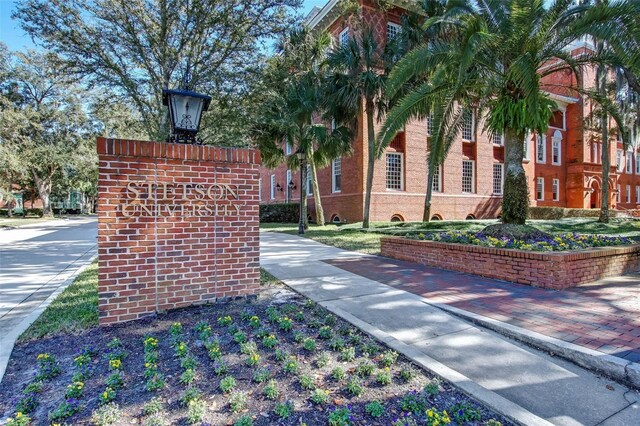 531 Rhodes Dr, Deland, FL 32720 - view of community sign