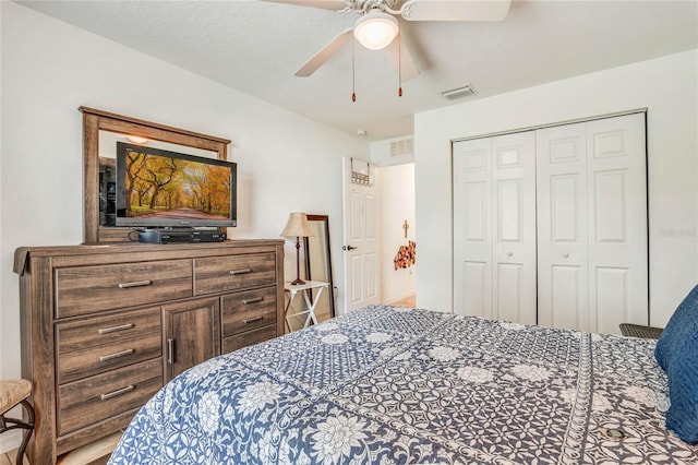 bedroom featuring a closet and ceiling fan