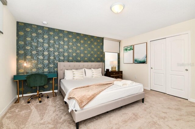 view of carpeted bedroom