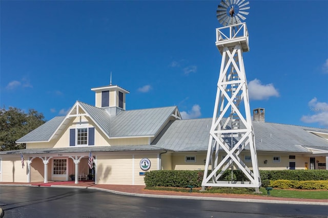 view of building exterior