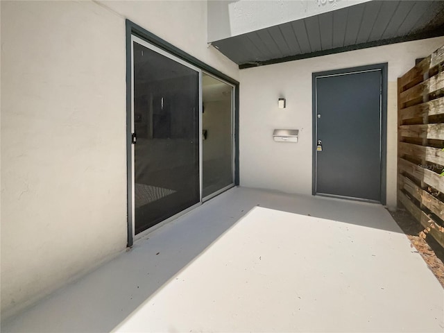 1052 Longfellow Cir, Sarasota, FL 34243 - photo 7