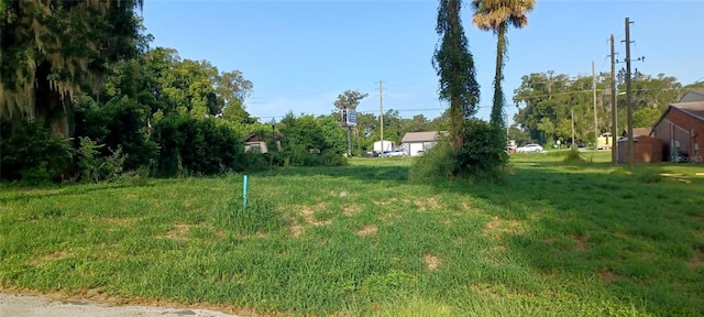 Listing photo 2 for 471 S Spring Garden Ave, Deland FL 32720