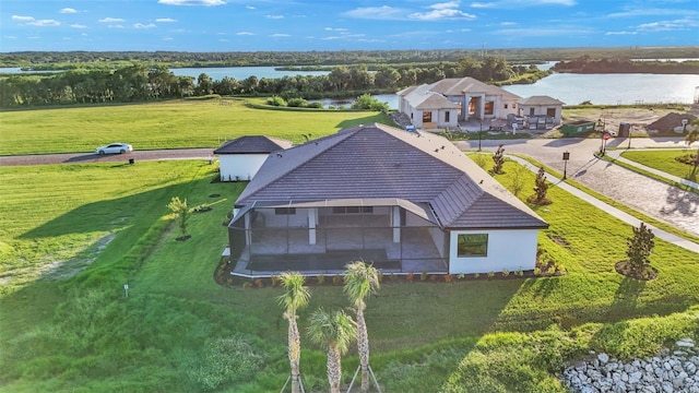 bird's eye view with a water view