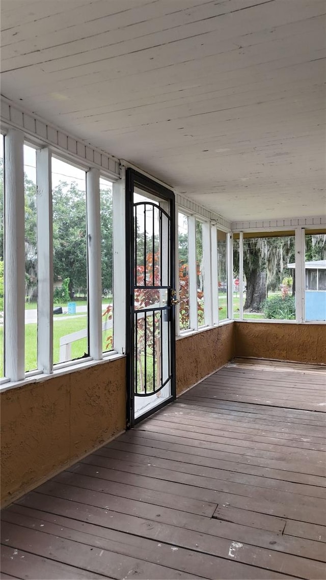 view of unfurnished sunroom