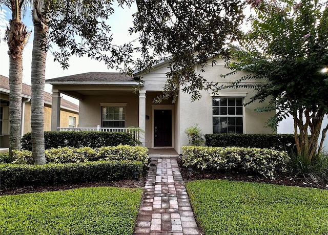 view of front of house with a front yard