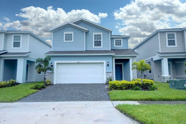 view of front facade with a garage